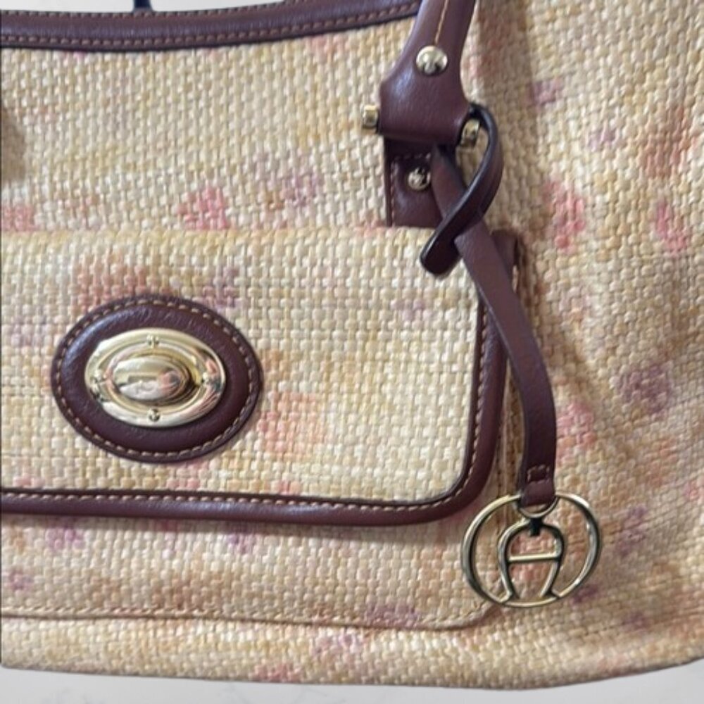 Etienne Aigner Straw Handbag Purse Pink Flowers - Picture 2 of 9